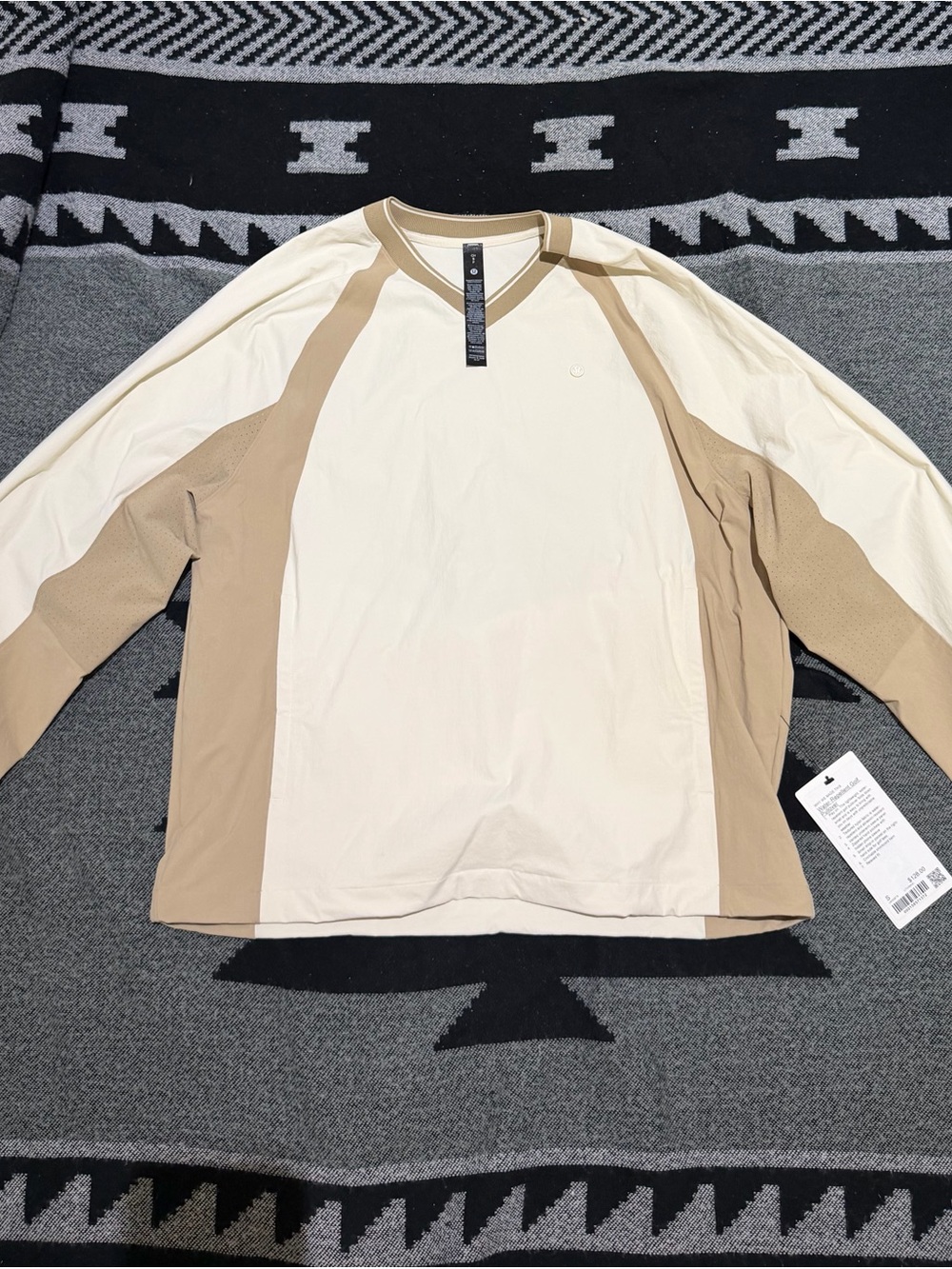 lululemon athletica Two-Tone Long Sleeve Pullover — Cream & Tan